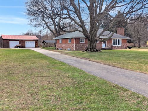 7081 W Lake Road, Fairview, PA, 16415 | Card Image