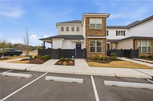 403 Kathy Ann Way W, Carrollton, VA, 23314-2438 | Card Image