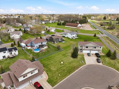 940 & 950 S Rush Landing Court, Rush City, MN, 55069 | Card Image
