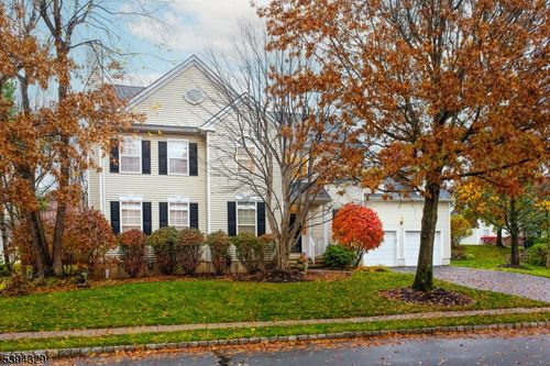 4 Hansom Rd, Basking Ridge, NJ, 07920-2973 | Card Image