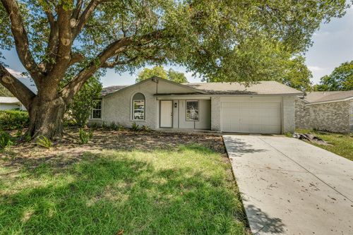 1602 Pilot Way, Garland, TX, 75040-8236 | Card Image