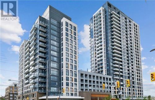 629-7950 Bathurst St, Thornhill, ON, L4J0L4 | Card Image