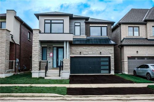 74 Granka St, Brantford, ON, N3T0X4 | Card Image