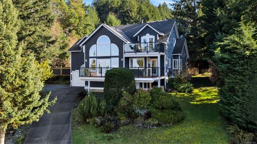 6054 Chippewa Rd, North Cowichan, BC, V9L5P5 | Card Image