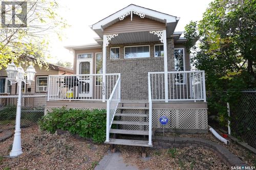 1340 Mcintosh St, Regina, SK, S4T5C2 | Card Image
