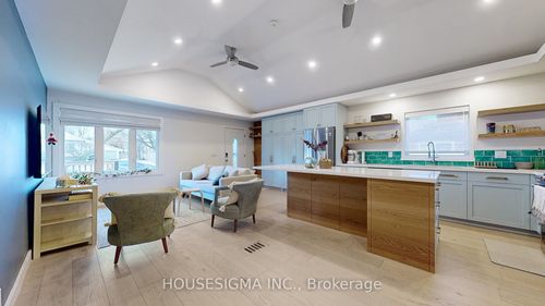 745 Marksbury Rd, Pickering, ON, L1W2T5 | Card Image