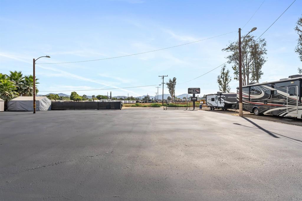 Commercial Sale in Ramona