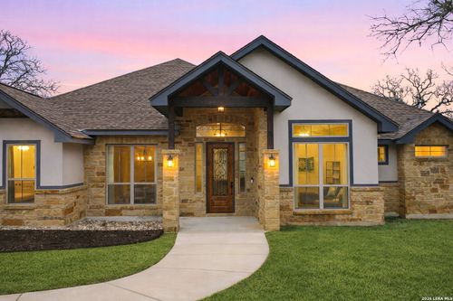 117 Crescent Rdg, Adkins, TX, 78101-2783 | Card Image