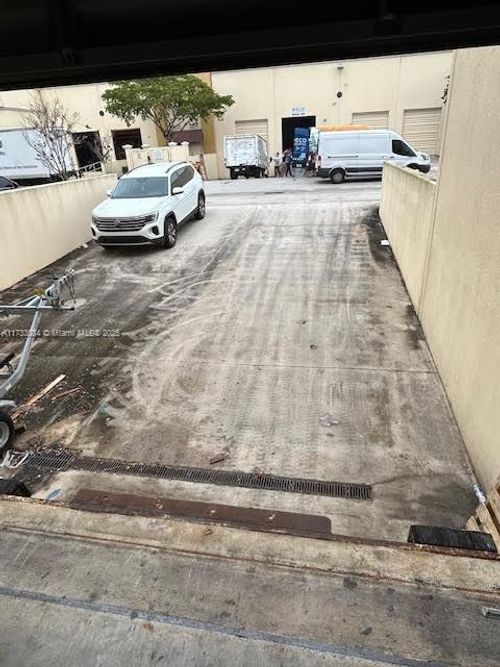 ste-103-10412 W State Road 84, DAVIE, FL, 33324-4270 | Card Image