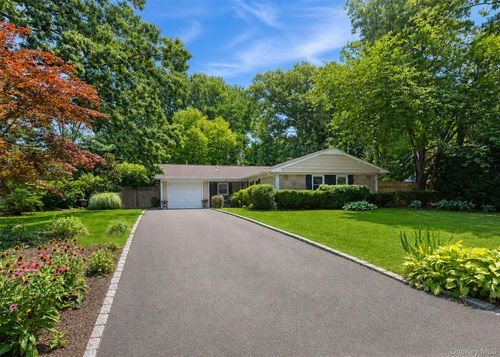 19 Pennaquid Road, Brookhaven, NY, 11727 | Card Image
