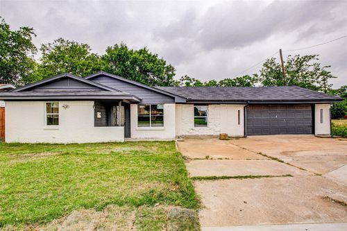 409 Sw 14th St, Grand Prairie, TX, 75051-1404 | Card Image