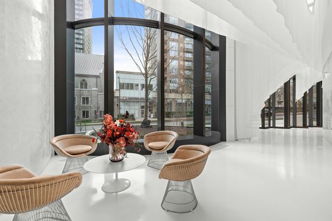 View of lobby | Image 21