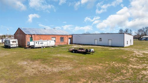 121 Davis St, Wilson, OK, 73463-2463 | Card Image