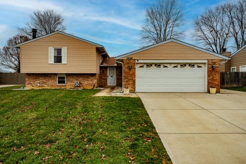 5829 Waynegate Rd, Huber Heights, OH, 45424-1109 | Card Image