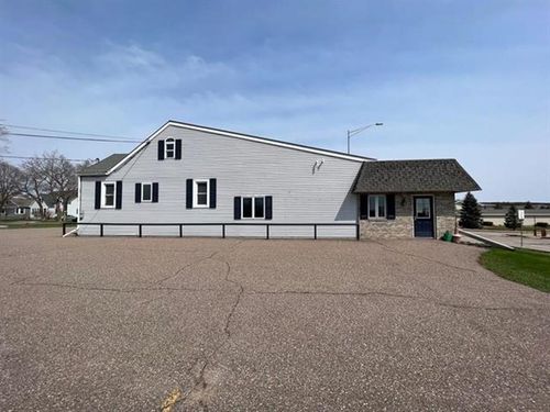 2402 Grand Ave, Wausau, WI, 54403-6986 | Card Image