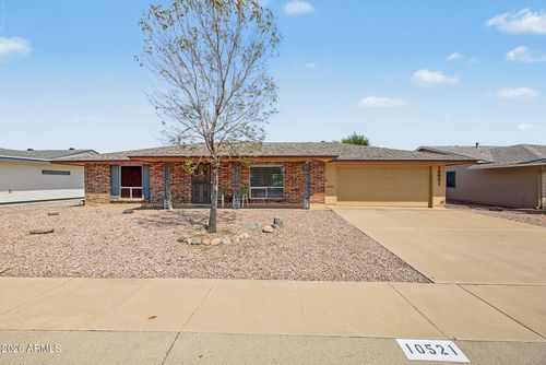 10521 W Kingswood Cir, Sun City, AZ, 85351-2246 | Card Image