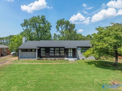 2112 Wharton Road Nw, House other with 3 bedrooms, 2 bathrooms and null parking in Huntsville AL | Image 1