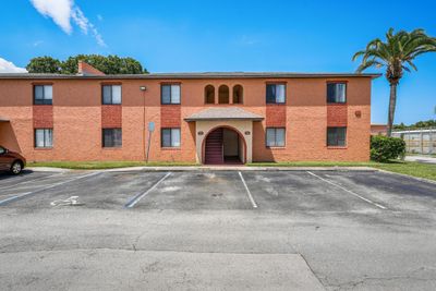 285 San Juan Circle, Condo with 2 bedrooms, 1 bathrooms and null parking in Melbourne FL | Image 1