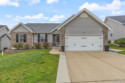 420 Amber Lake Ct, Imperial, MO, 63052-3115 | Card Image