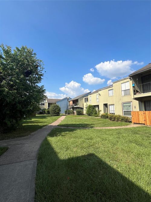 apt-1212-5625 Antoine Dr, Houston, TX, 77091-4402 | Card Image