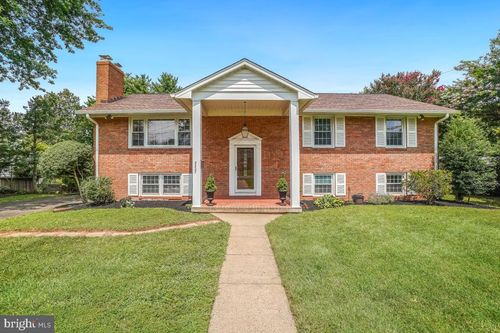 8823 Peabody St, MANASSAS, VA, 20110-4300 | Card Image
