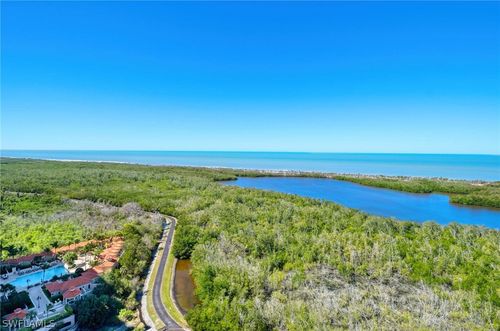 ph1-6825 Grenadier Boulevard, NAPLES, FL, 34108 | Card Image