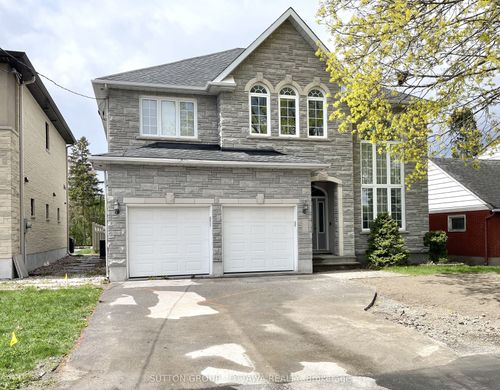 1520 Arnhem Street, Mooneys Bay - Carleton Heights and Area, ON, K2C1V1 | Card Image