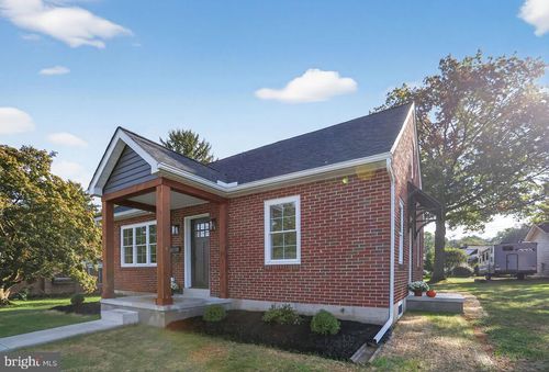 112 Sycamore Rd, EPHRATA, PA, 17522-2348 | Card Image