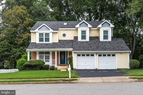 6303 Wilmington Dr, Burke, VA, 22015-4042 | Card Image