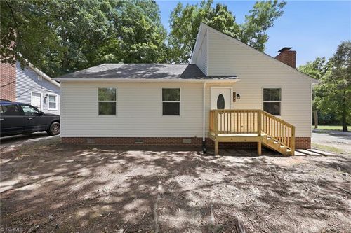 1136 Montlieu Ave, High Point, NC, 27262-3559 | Card Image