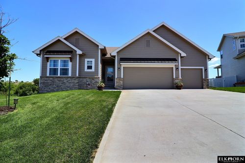 9719 S 183rd Ave, Omaha, NE, 68136-6535 | Card Image
