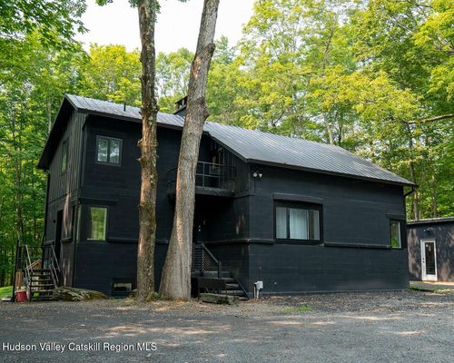 rear-unit-1905 Glasco Tpke, Woodstock, NY, 12498-2137 | Card Image