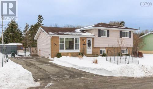 43 James Street, Yarmouth, NS, B5A4R1 | Card Image