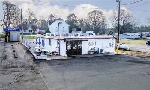 9140 Nc Hwy 90 E, Stony Point, NC, 28678-9061 | Card Image