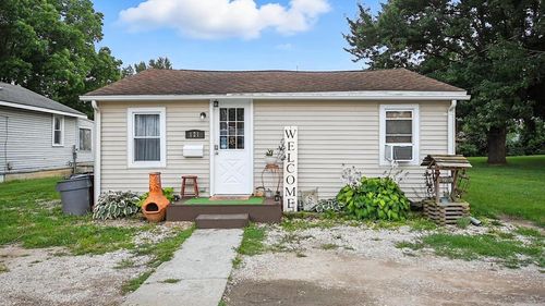 121 Emerson St, Bucyrus, OH, 44820-1310 | Card Image