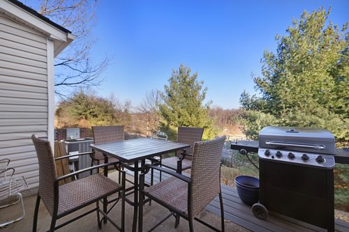 141 Shadow Glen Dr, Nashville, TN, 37211-7398 | Card Image