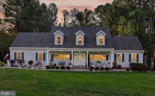 101 Barnstormer Cir, Louisa, VA, 23093-6572 | Card Image