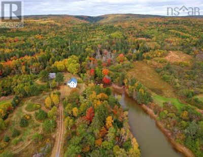 365 Highway 2, House other with 3 bedrooms, 2 bathrooms and null parking in Lower Five Islands NS | Image 2