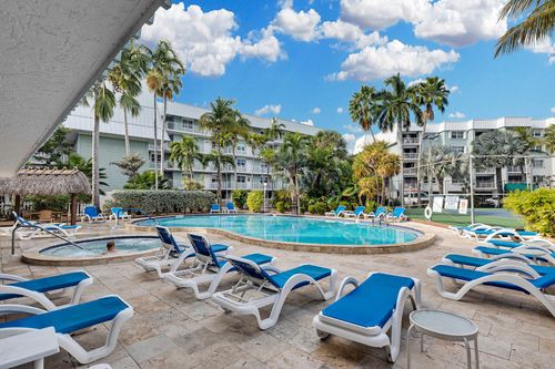 apt-208e-1901 S Roosevelt Blvd, Key West, FL, 33040-5256 | Card Image