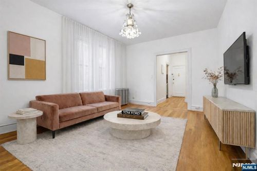 270 Harrison Ave, Jersey City, NJ, 07304-1732 | Card Image