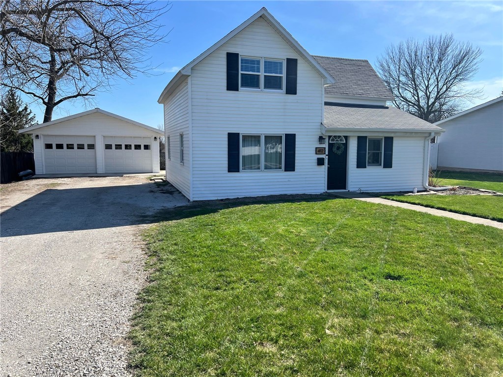 Mills St, Greenfield, IA 50849
