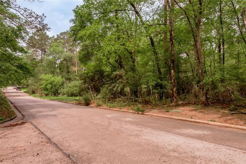 277 Broadmoor Dr, Huntsville, TX, 77340 | Card Image