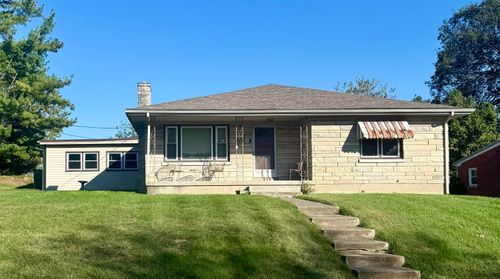 135 Parkview Ave, Harrodsburg, KY, 40330-1328 | Card Image