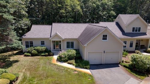 7-7 Stonegate Ln, Bedford, MA, 01730-1058 | Card Image