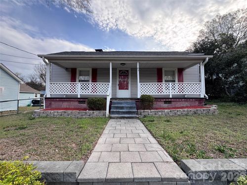 65 White St Sw, Concord, NC, 28027-6249 | Card Image