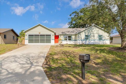 550 Fern Ave, Palm Bay, FL, 32907-2633 | Card Image