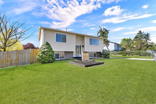 4239 Sun Dr, Kearns, UT, 84118-4618 | Card Image