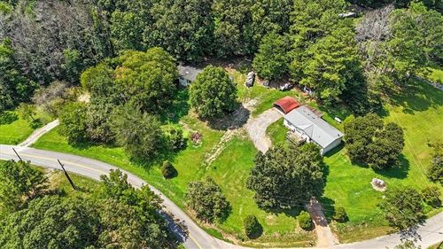 71 Kirk Rd Nw, White, GA, 30184-2203 | Card Image