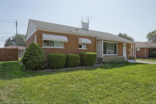 23080 Marine Ave, Eastpointe, MI, 48021-2026 | Card Image