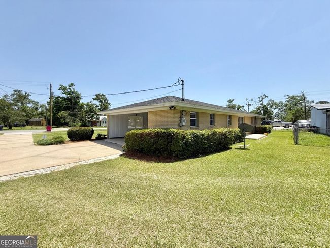 21 Pine St, House other with 3 bedrooms, 2 bathrooms and null parking in Hazlehurst GA | Image 34